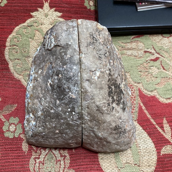 Brazilian Agate Geode green bookends set of 2 - Picture 8 of 8